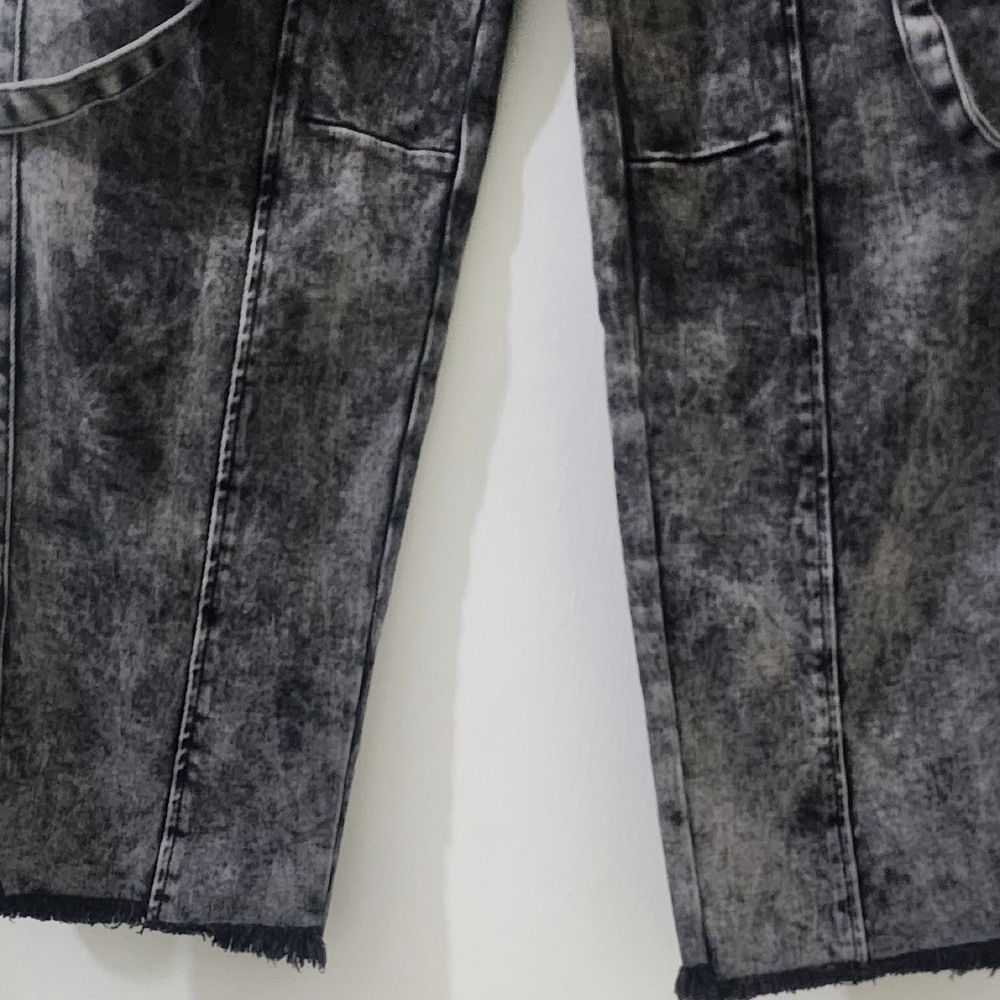 Disclosure Edikted Black Acid Wash Cargo Jeans, Size 26, Denim. - Picture 6 of 9